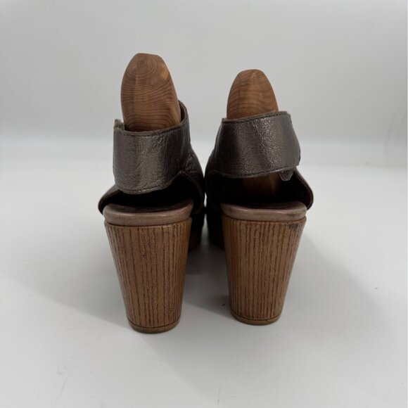 Dansko Danae Perforated  Leather Open-Toe Block Heeled Sandals Size 39 or US 9 - Picture 10 of 11